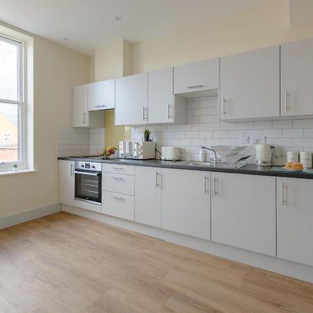 Apartment 7, Isabella House, Aparthotel, By Rentmyhouse Hereford Exterior photo