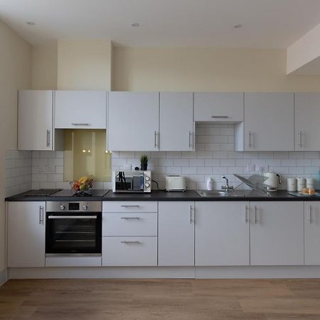 Apartment 7, Isabella House, Aparthotel, By Rentmyhouse Hereford Exterior photo