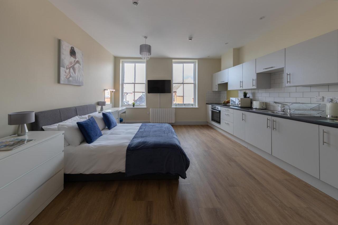 Apartment 7, Isabella House, Aparthotel, By Rentmyhouse Hereford Exterior photo